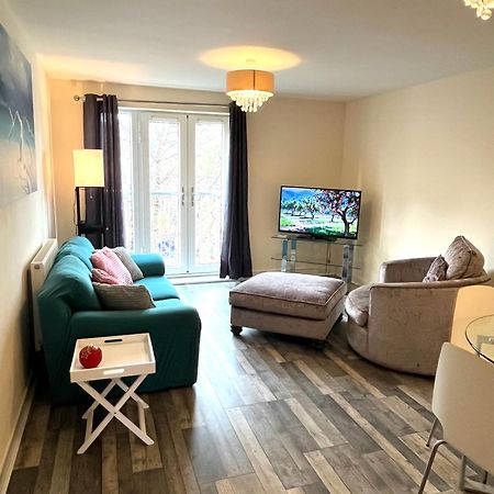 Spacious Two Bedrooms Apartment For Business And Holiday Portsmouth Extérieur photo